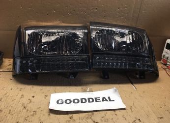 #181 Fit 99-04 Ford F250/350 or 00-04 Ford Excursion Smoked Amber Headlight 