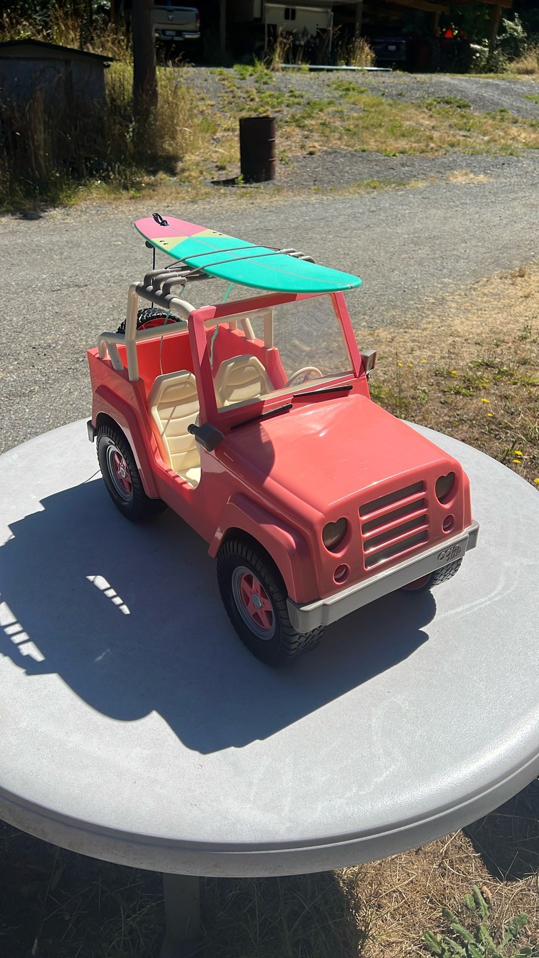 Our Generation Jeep Beach W/Surf Board