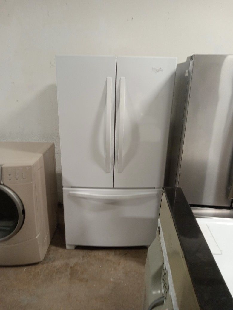 Whirlpool 25 Cubic Foot Bottom Freezer Pull Out With Water Inside Price To Sell