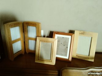 4 Picture Frames