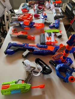 Huge Nerf Gun Lot – Blasters + Accessories – $75