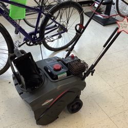 Briggs & Stratton Gas Snow Blower