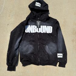 Unbound Hoodie 