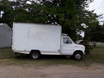 Box Truck with cargo cooler or heater.