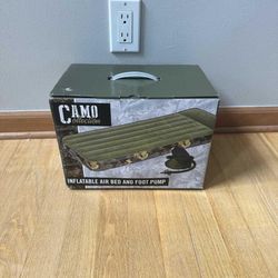 camo collection Twin size inflatable air mattress with foot pump. brand new