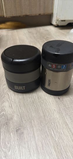 2 thermos