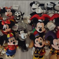 15 Tokyo Disney & Tokyo Disney Store Of Mickey & Minnie Plush