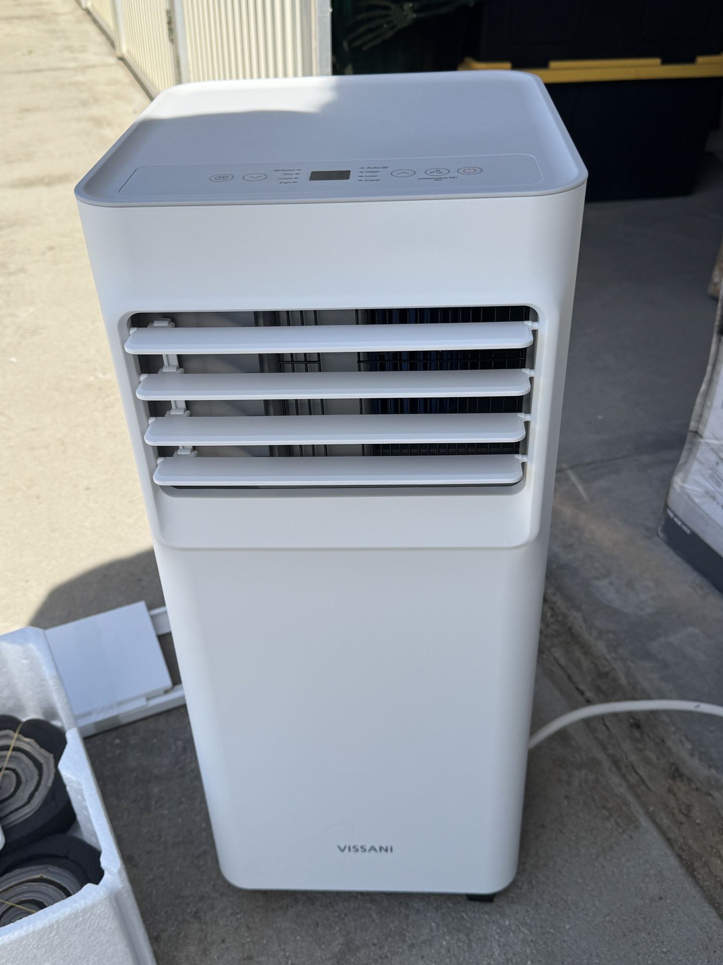 Vissani 5,000 BTU Portable Air Conditioner (Read Description)