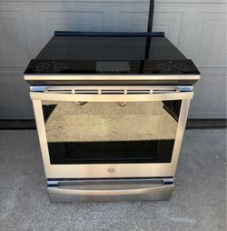 Induction Electric range NEW