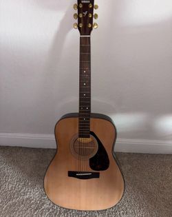 Yamaha F335 Acoustic Guitar - Natural