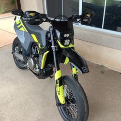 2024 Husqvarna 701sm