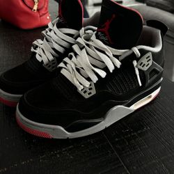 Jordan 4 Bred