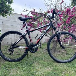 Trek 3 Series Bike 