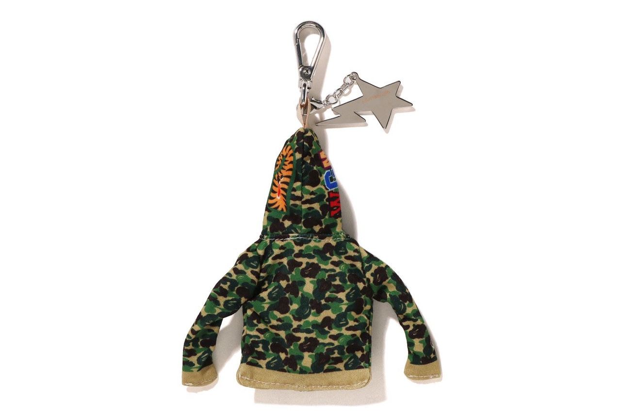 BAPE  SHARK FULL ZIP HOODIE KEYCHAIN GREEN ABC CAMO l A BATHING APE