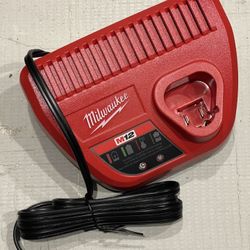 Milwaukee M12 Charger New 
