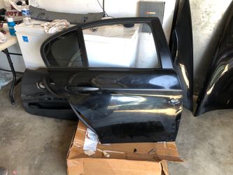 2006 BMW 325 i right back door