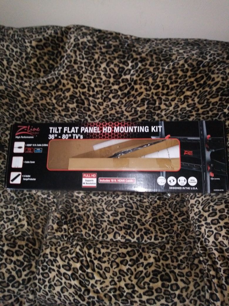 Z-Line Tilt Flat Panel HD Mounting Kit