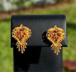 Jewelry Art-Deco 20k solid yellow gold ball filigree work red green stones stud screw earrings
