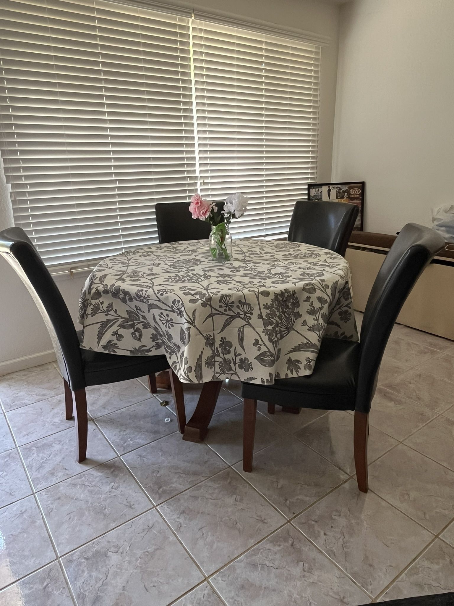 Dining table and chairs for sale