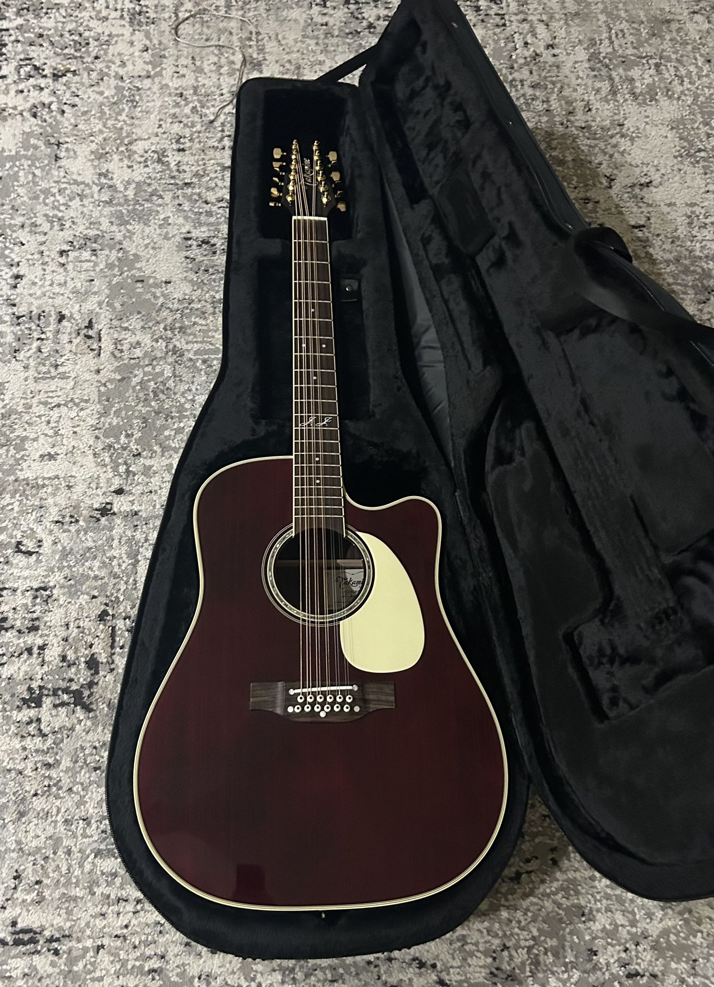 Takamine JJ325SRC 12 string 