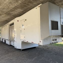 2010 53 Ft  Office/ RV/ / House  Trailer