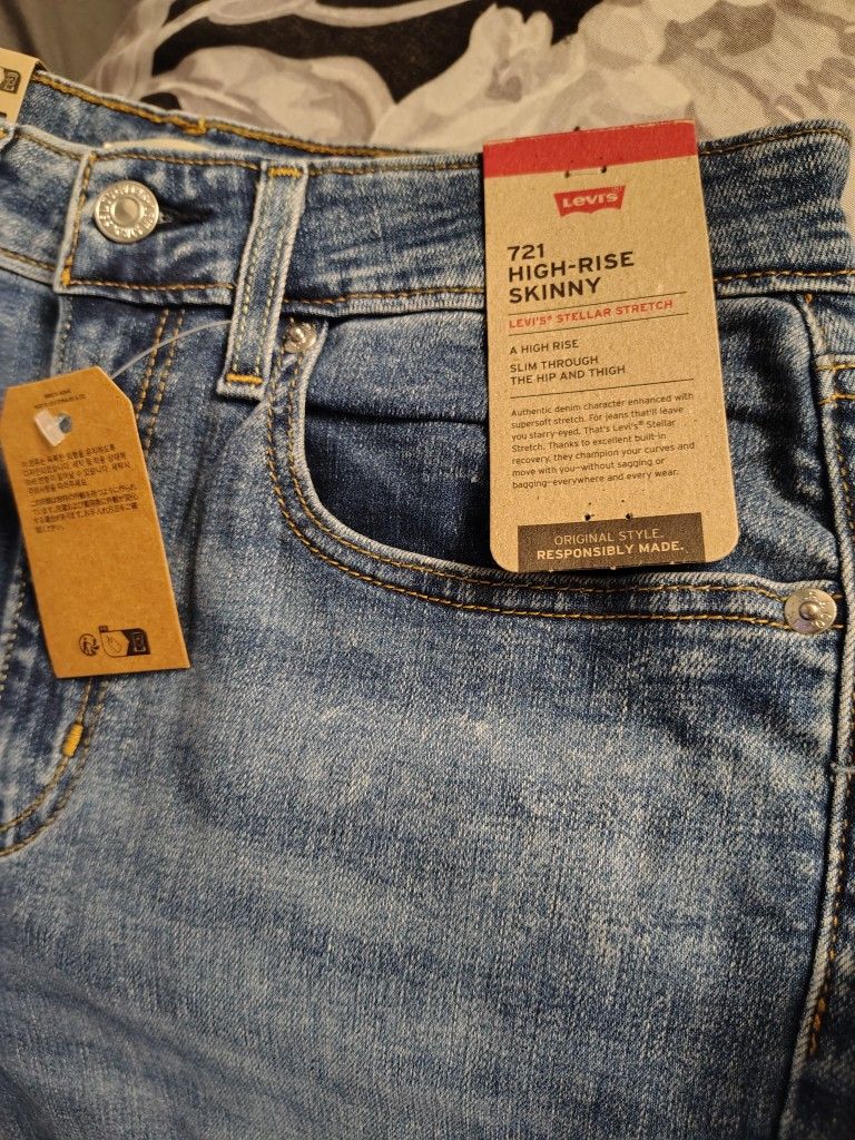 Women's Levi's
