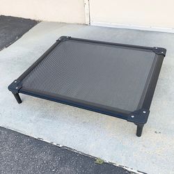 New in Box $50 Size Large Heavy-Duty Raised Dog Bed Cot Elevated Pets Bed Indoor Outdoor 36x30x6 inches