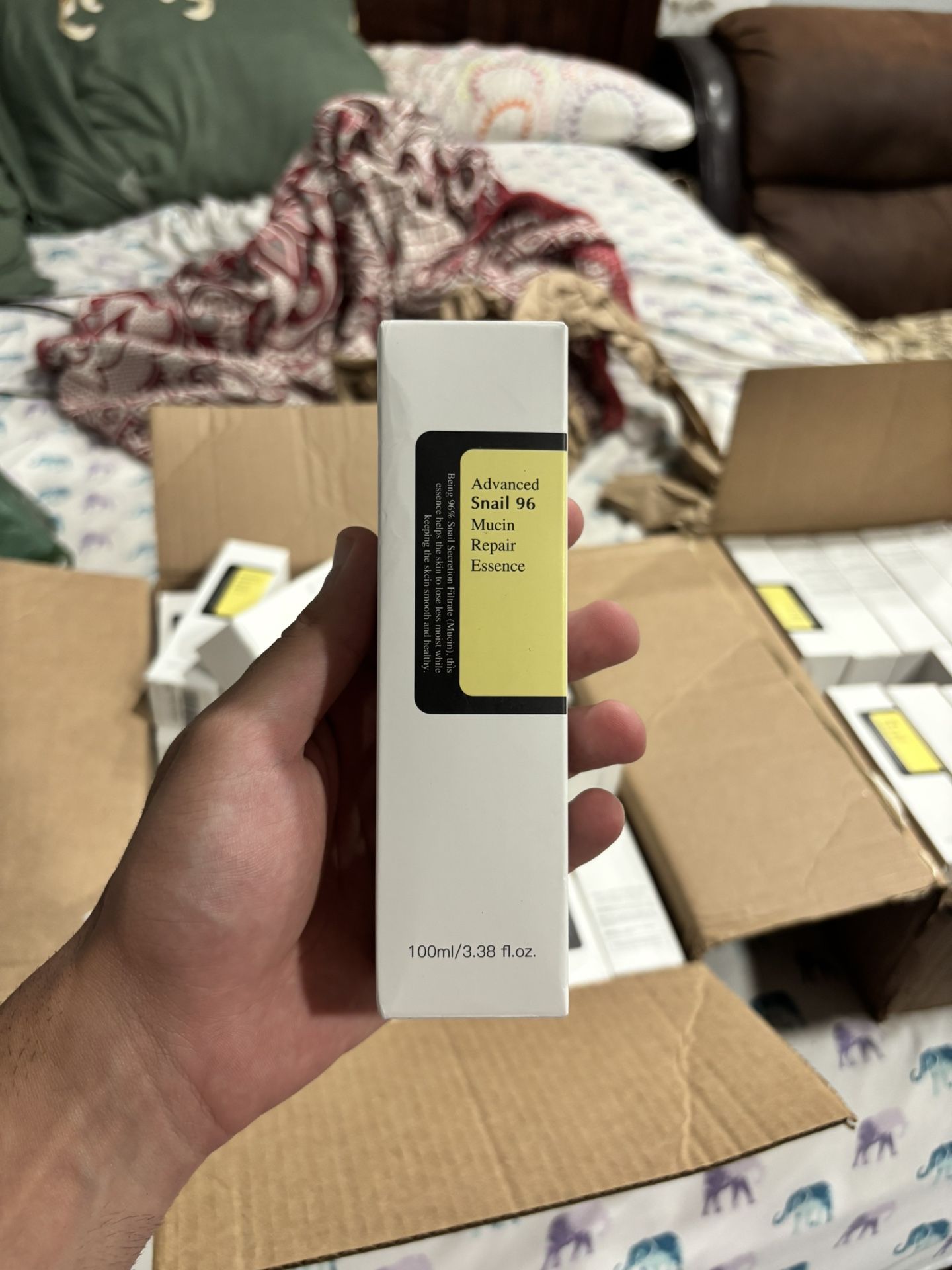 Snail mucin Serum. Korean Skin Care 