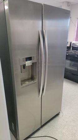 Samsung Side-by-Side Stainless Steel Fridge

