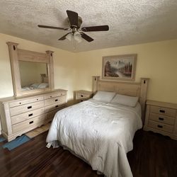 Bedroom Furniture Set | Full Mattress