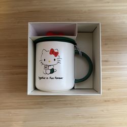 Starbucks Sanrio Hello Kitty 16 oz Ceramic Bow Top Mug