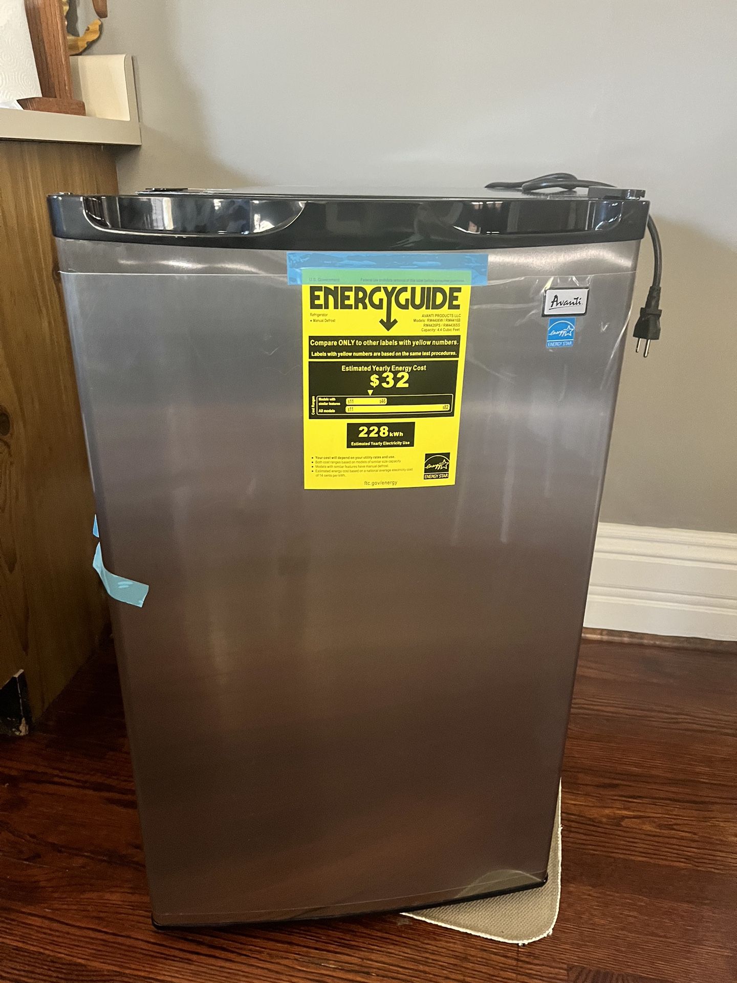 NIB Avanti Compact Refrigerator