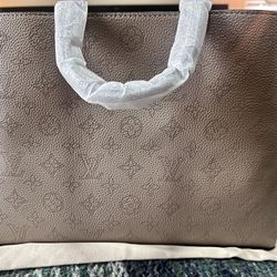 LV Bella Tote