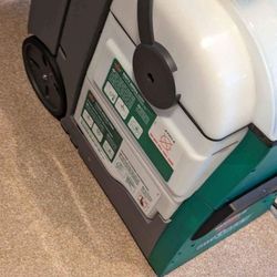 Bissell Green Machine Professional Carpet Machine