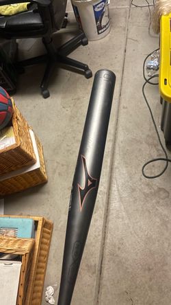 Mizuno Carbon X Fastpitch Softball.