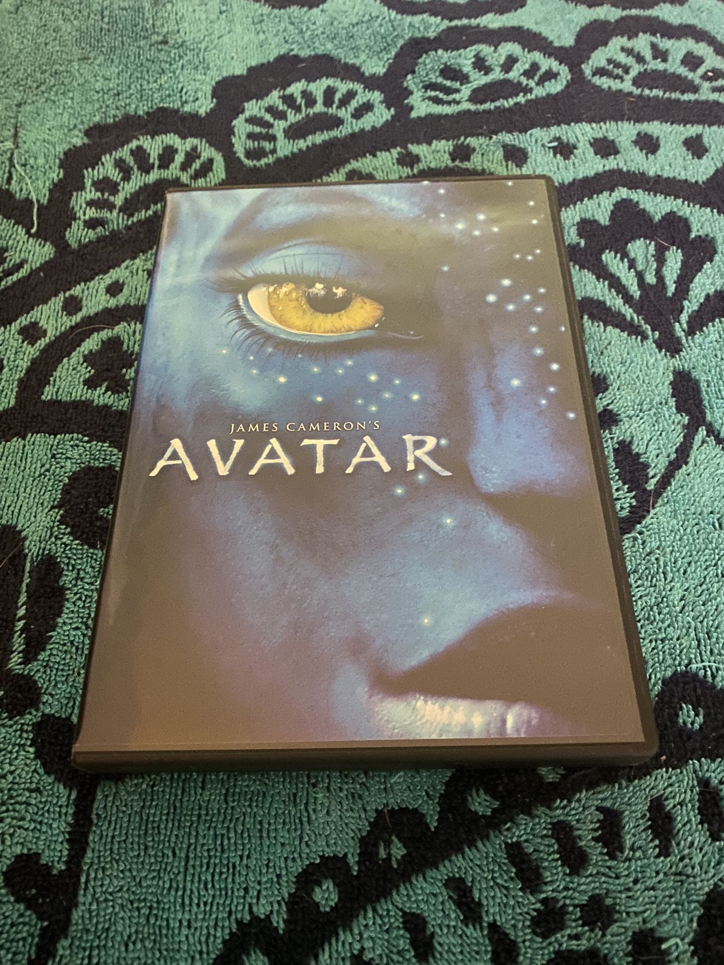 DVD James Cameron’s Avatar Rated PG-13 Preowned