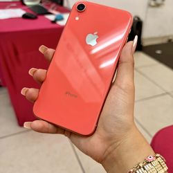 IPhone XR 64GB UNLOCKED✔️