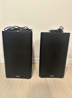 Speaker QSC 12.2 loud speaker..