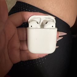 AirPods
