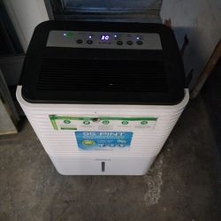 Soleus Dehumidifier In Excellent Condition