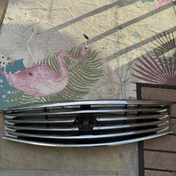 OEM Infiniti G37 Front Grill