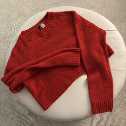 Cropped knit sweater