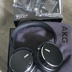 AKG Y600NC Noise Cancelling Bluetooth Headphones - Graphite Black
