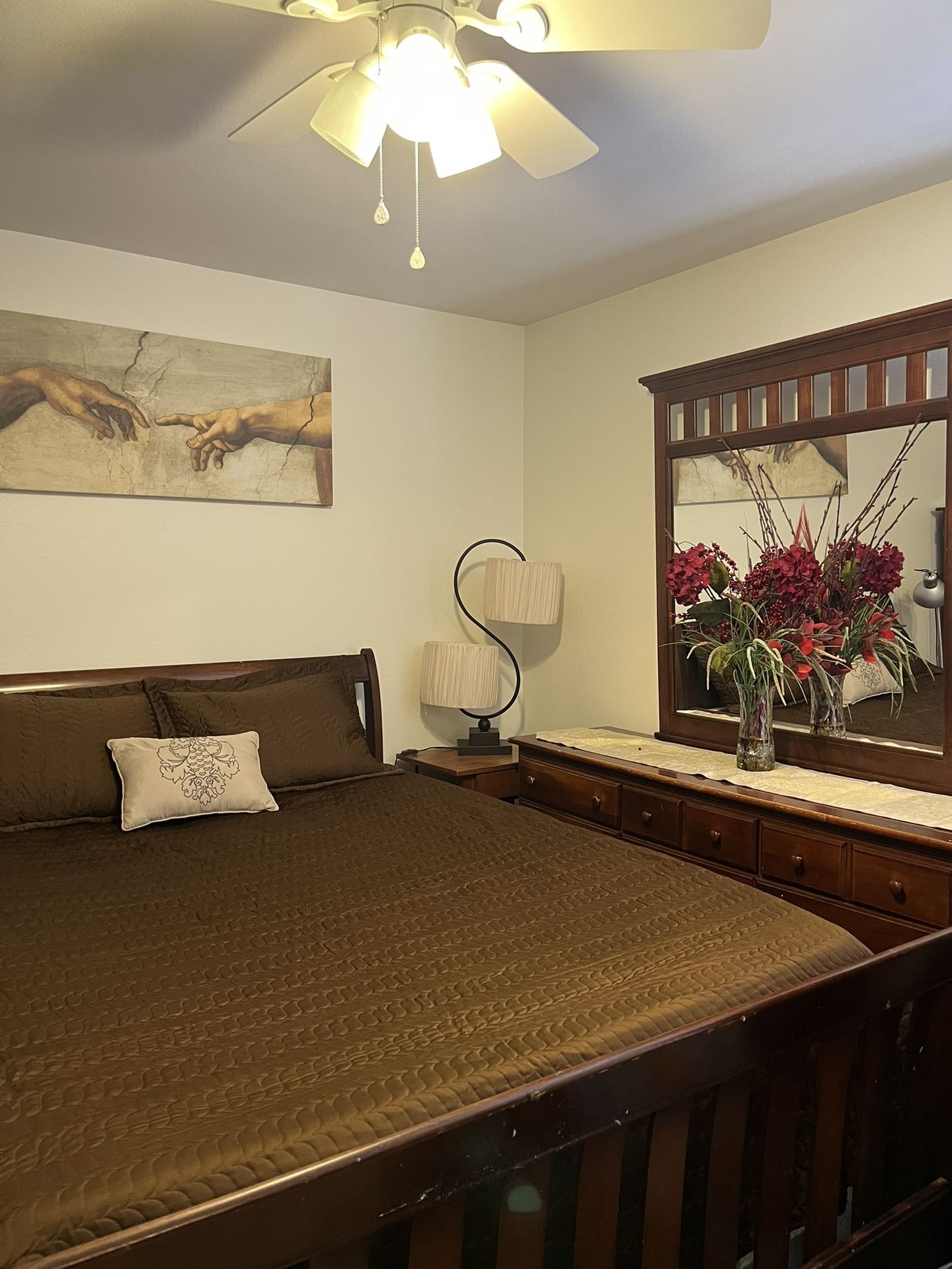 Queen-Size Bedroom, Set