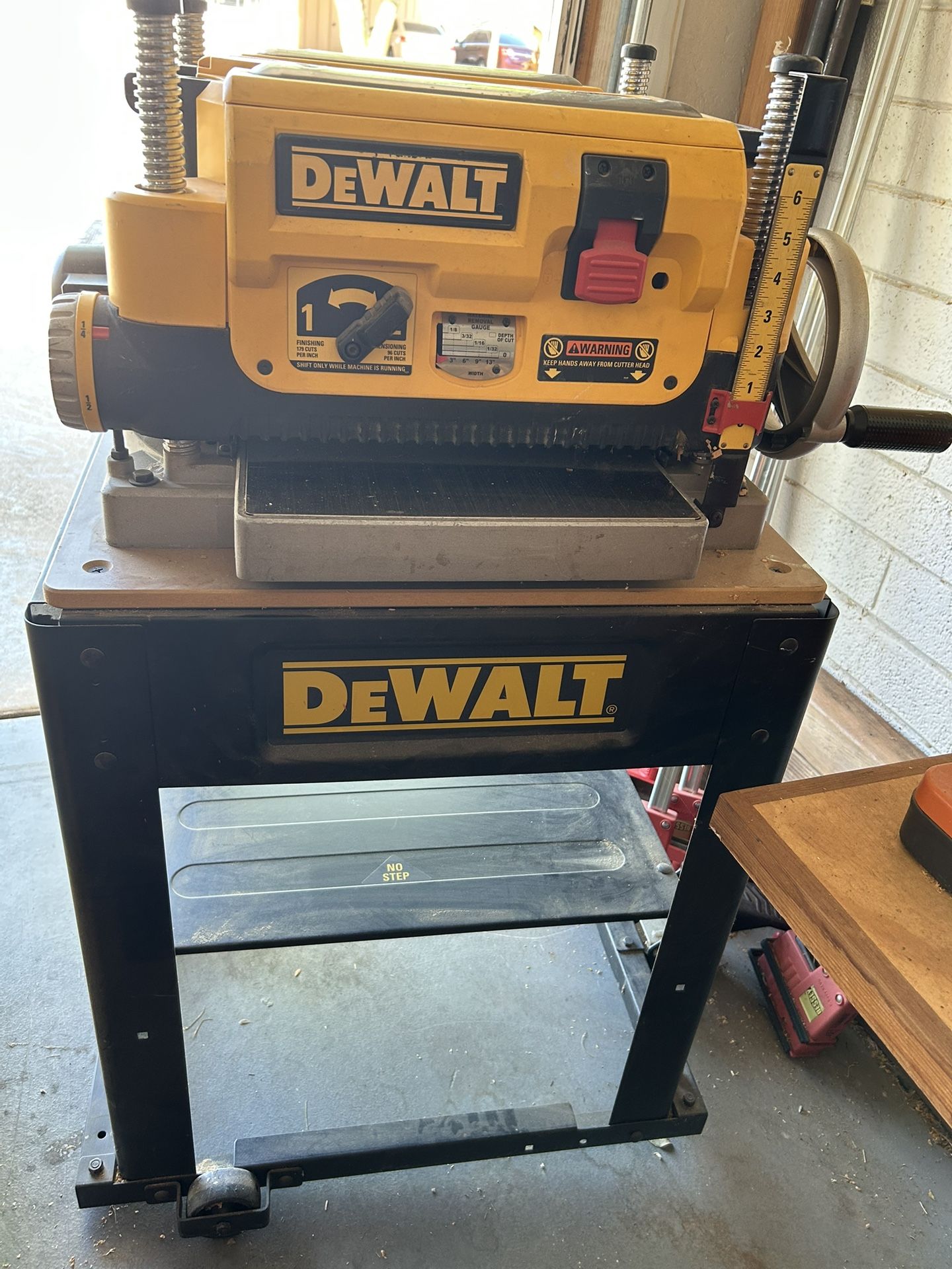 DEWALT 13” thickness plan
