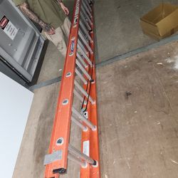 24 Foot Fiberglass Ladder