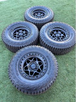 KMC new on new 285/70/17 tires Hankook tires