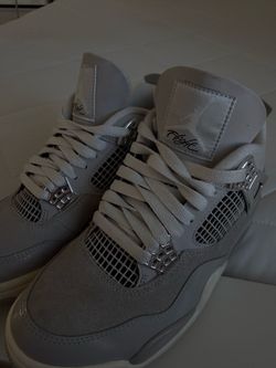 Jordan 4 Retro