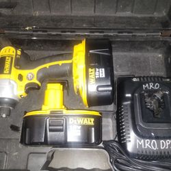 DeWalt 18volt  Cordless Impact Drill With Battery Charger And 2 Batteries Works Like New Still $100 