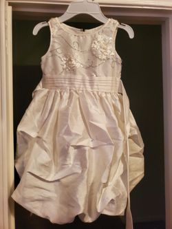 Girls 7/8  White Dress